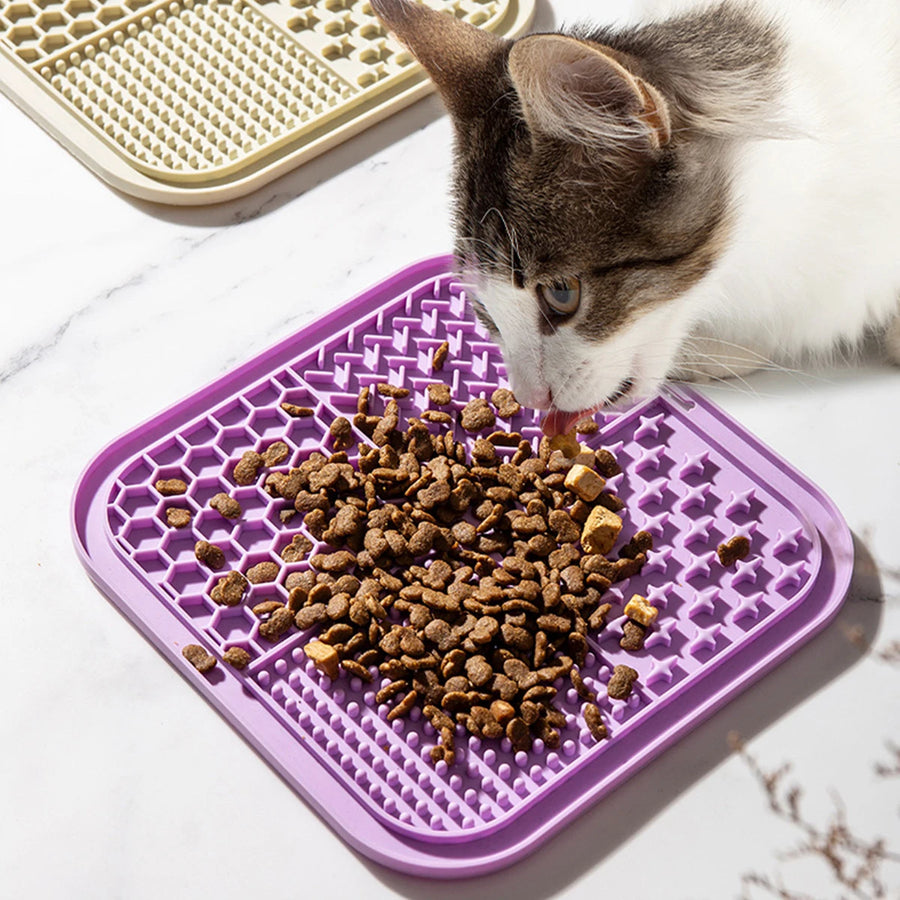 PawTalki Lick Mat – Calm, Slow & Slobber-Approved